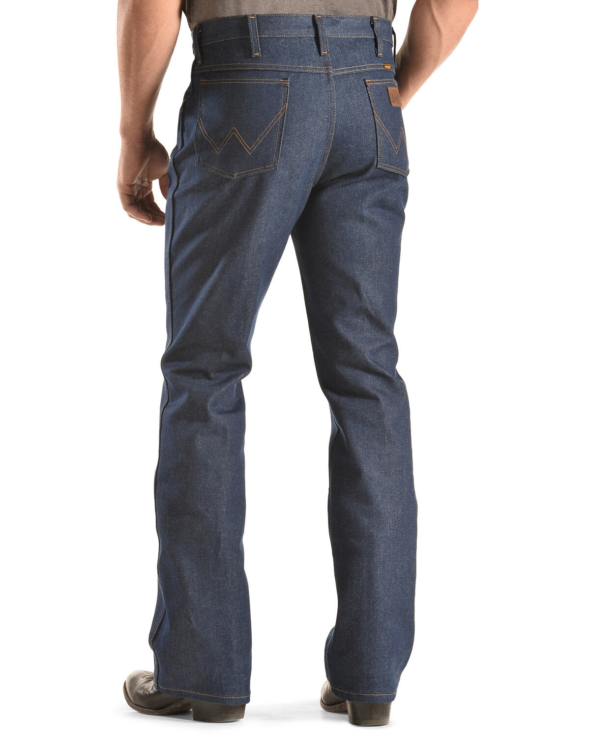 Wrangler Men's Slim Fit Traditional Boot Cut Jeans