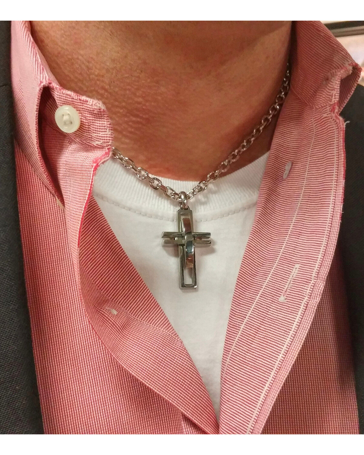 107401-montana-silversmiths-men-s-modern-art-cross-necklace-1.jpg