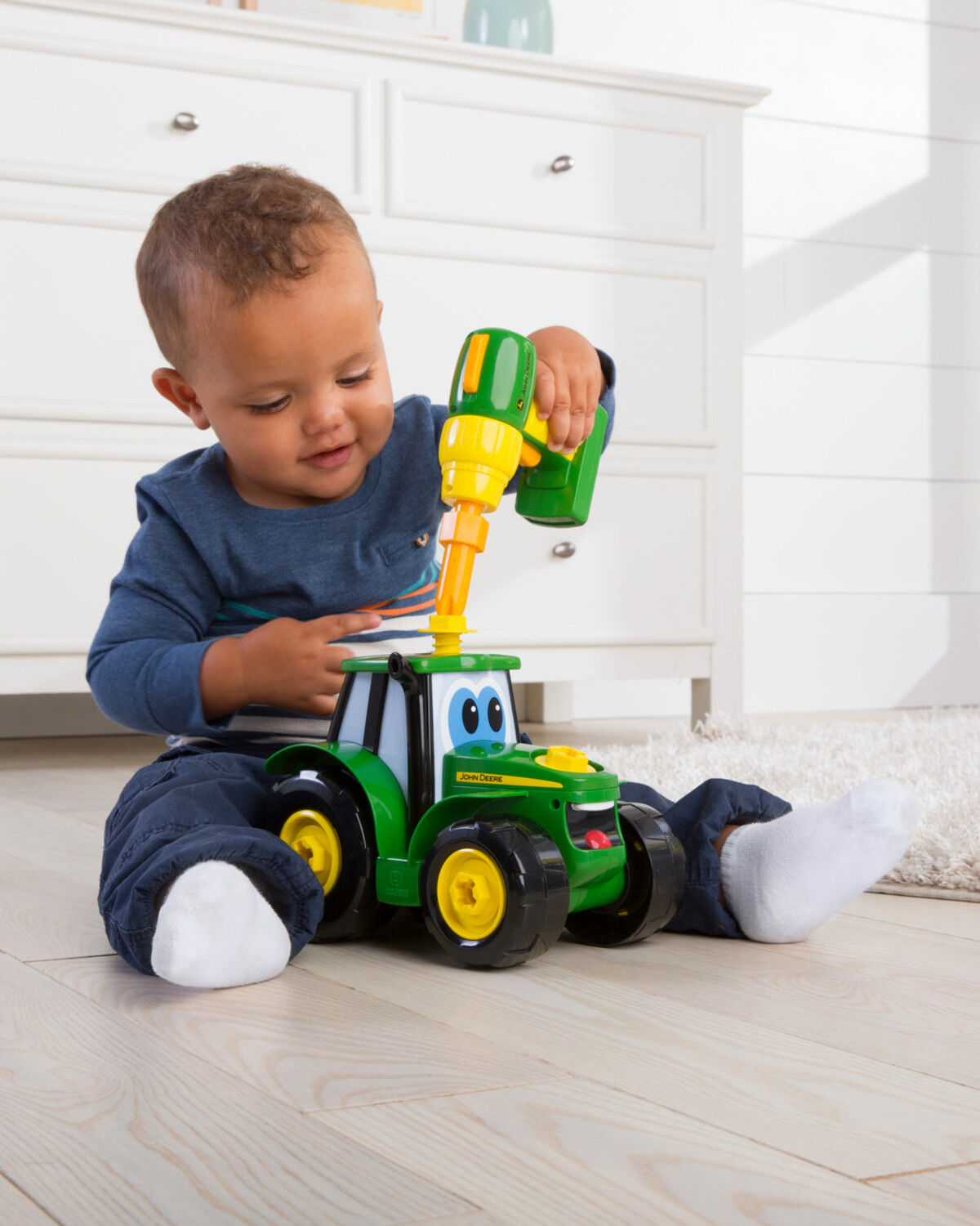 109555-john-deere-build-a-johnny-tractor-1.jpg