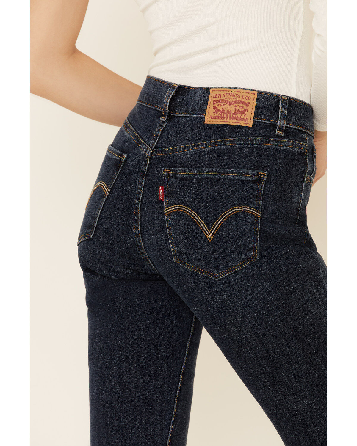 117432-levi-s-women-s-classic-bootcut-jeans-1.jpg