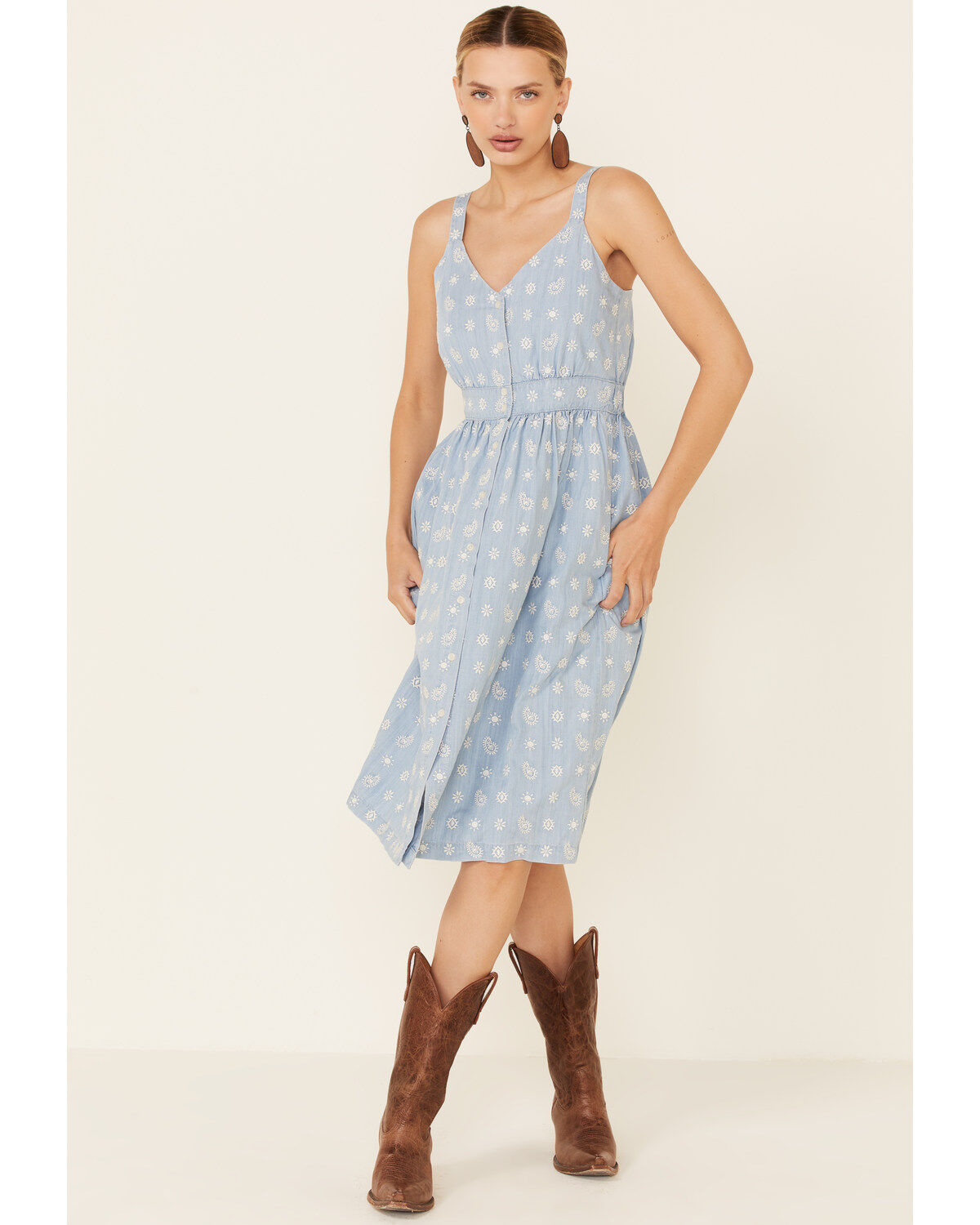 118916-stetson-women-s-embroidered-button-front-midi-dress-1.jpg