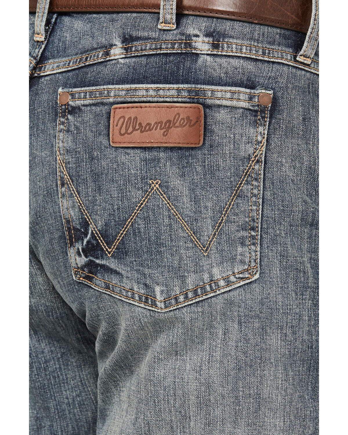 124832-wrangler-retro-men-s-slim-fit-bootcut-jeans-1.jpg