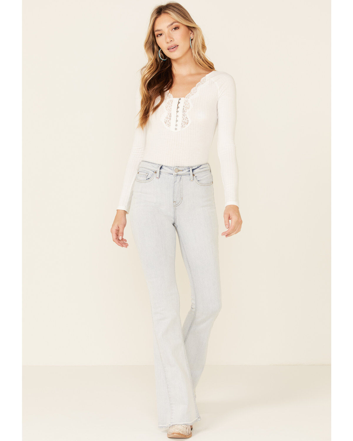 131030-idyllwind-women-s-light-wash-friendship-high-rise-flare-jeans-1.jpg