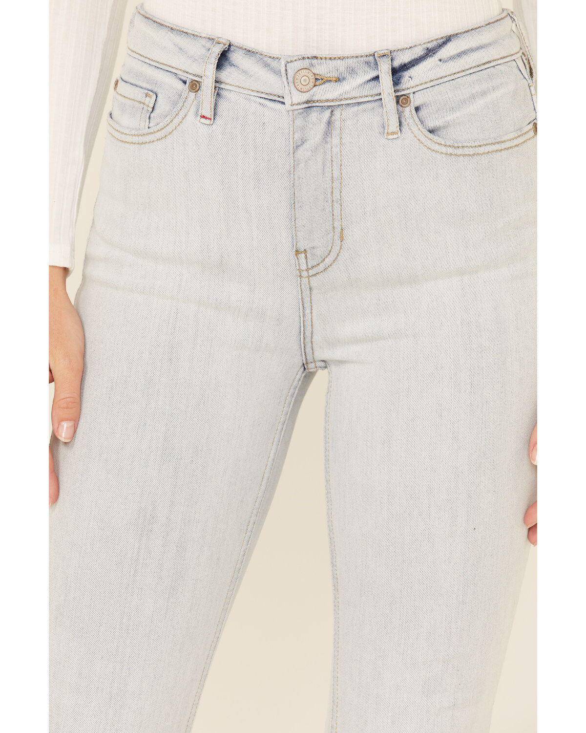 131030-idyllwind-women-s-light-wash-friendship-high-rise-flare-jeans-1.jpg