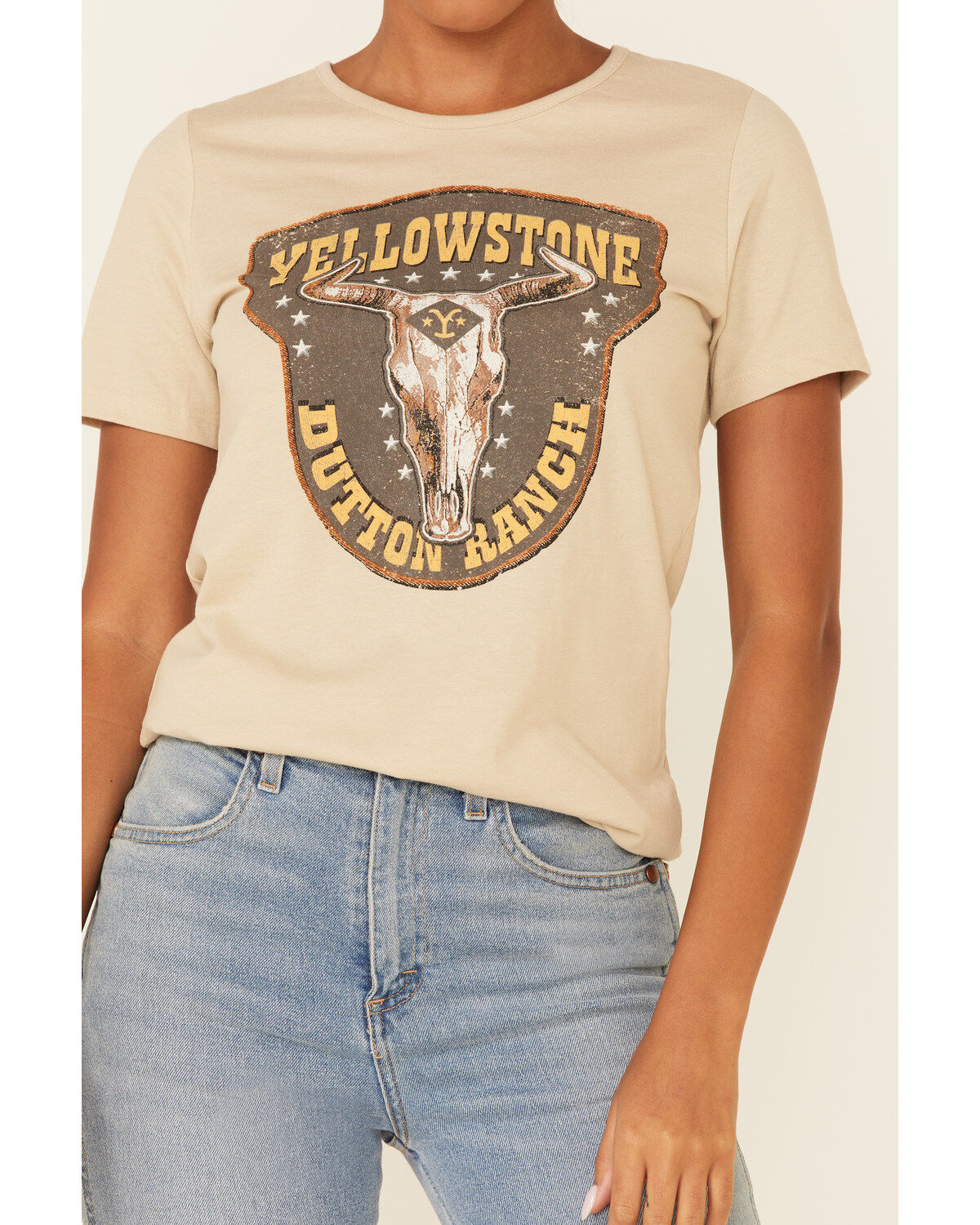 146962-paramount-network-rsquo-s-yellowstone-women-s-dutton-ranch-steerhead-graphic-short-sleeve-tee-1.jpg