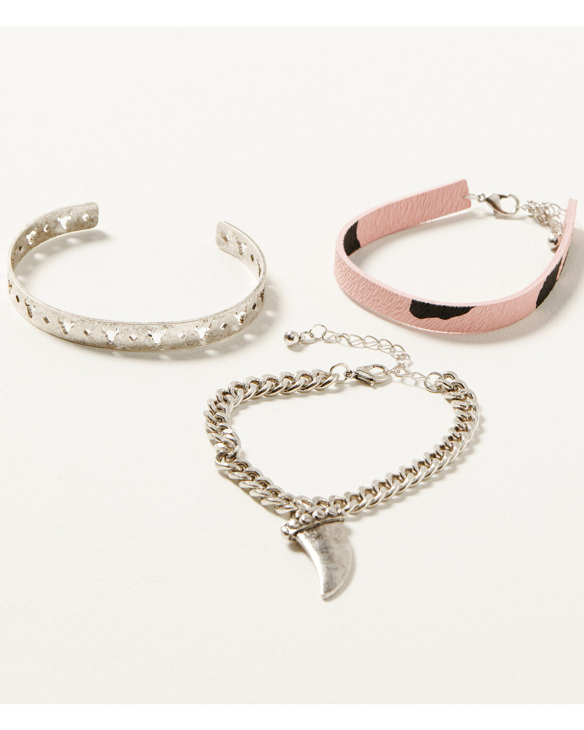 Shyanne Women's Disco Cowgirl Steer Head Chain & Cuff Bracelet Set - 3-Piece 1 148830-shyanne-women-s-disco-cowgirl-steer-head-chain-amp-cuff-bracelet-set-3-piece-1.jpg