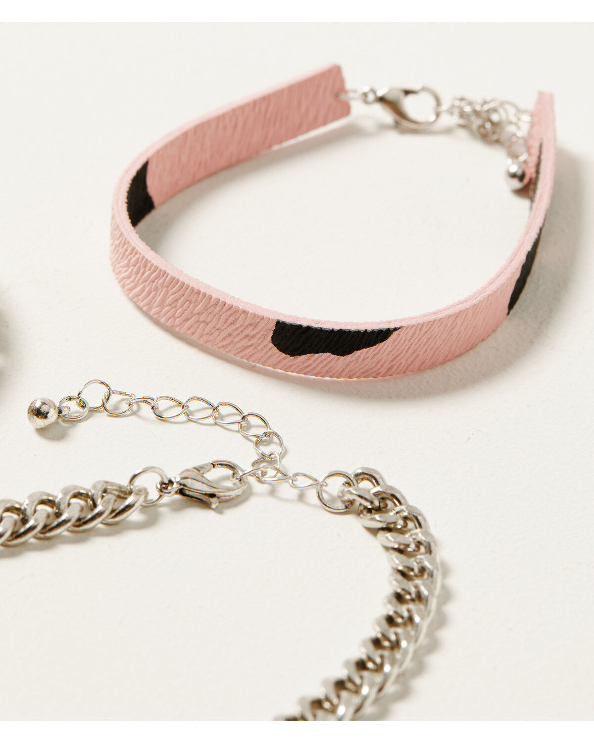 148830-shyanne-women-s-disco-cowgirl-steer-head-chain-amp-cuff-bracelet-set-3-piece-1.jpg