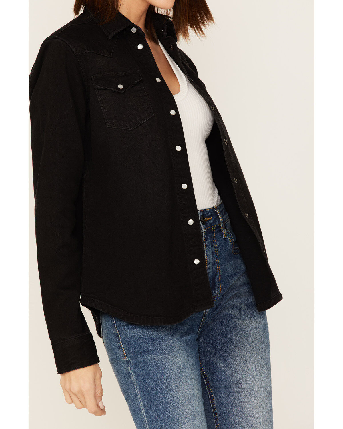 151979-stetson-women-s-desert-scene-embroidered-long-sleeve-pearl-snap-boyfriend-denim-shirt-1.jpg
