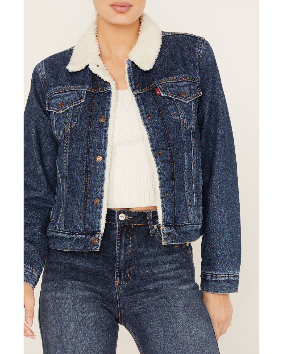 153154-levi-s-women-s-worn-in-original-sherpa-trucker-jacket-1.jpg