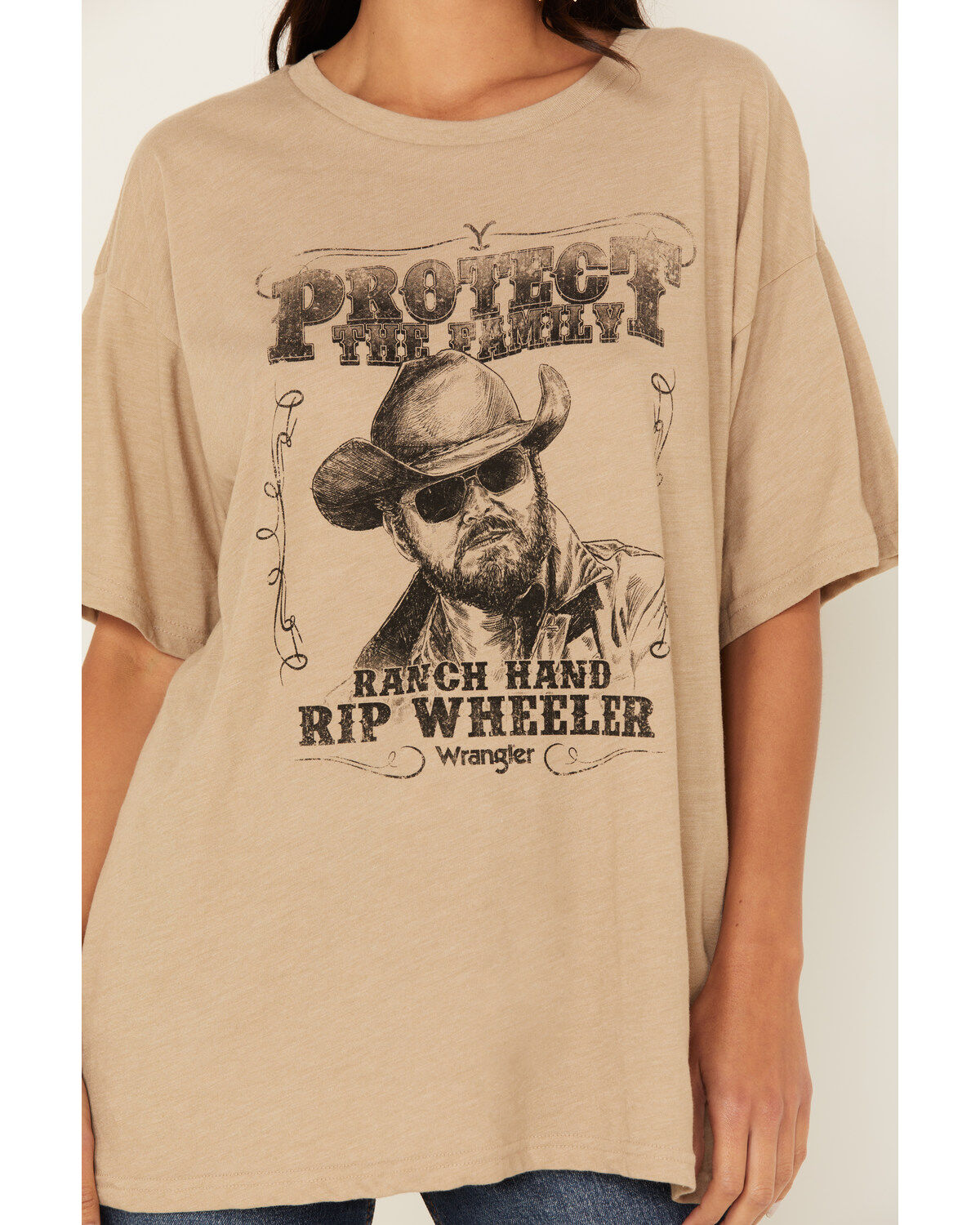 156511-wrangler-women-s-yellowstone-rip-wheeler-ranch-hand-oversized-short-sleeve-graphic-tee-1.jpg