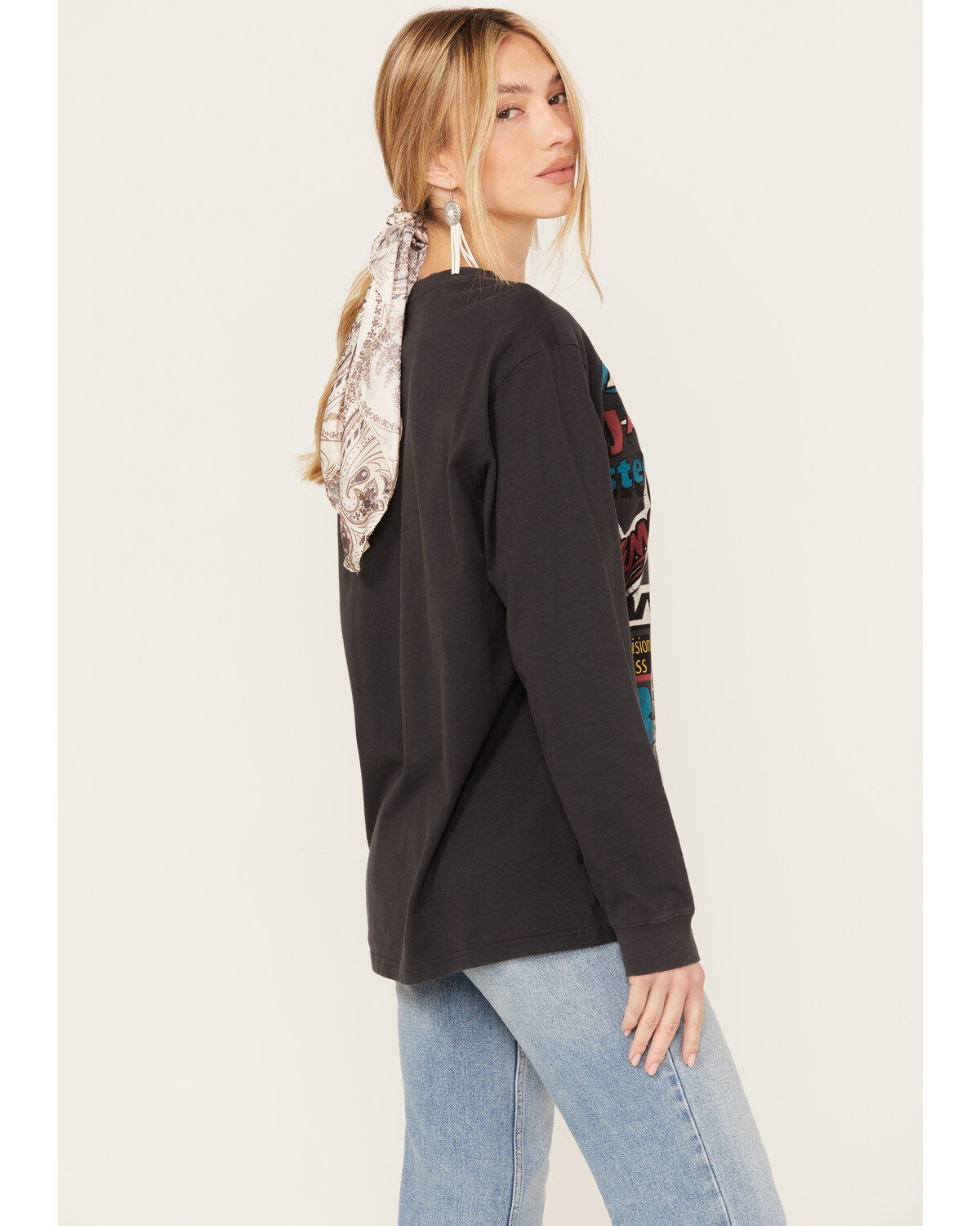 159186-wrangler-x-fender-women-s-collage-graphic-sweatshirt-1.jpg