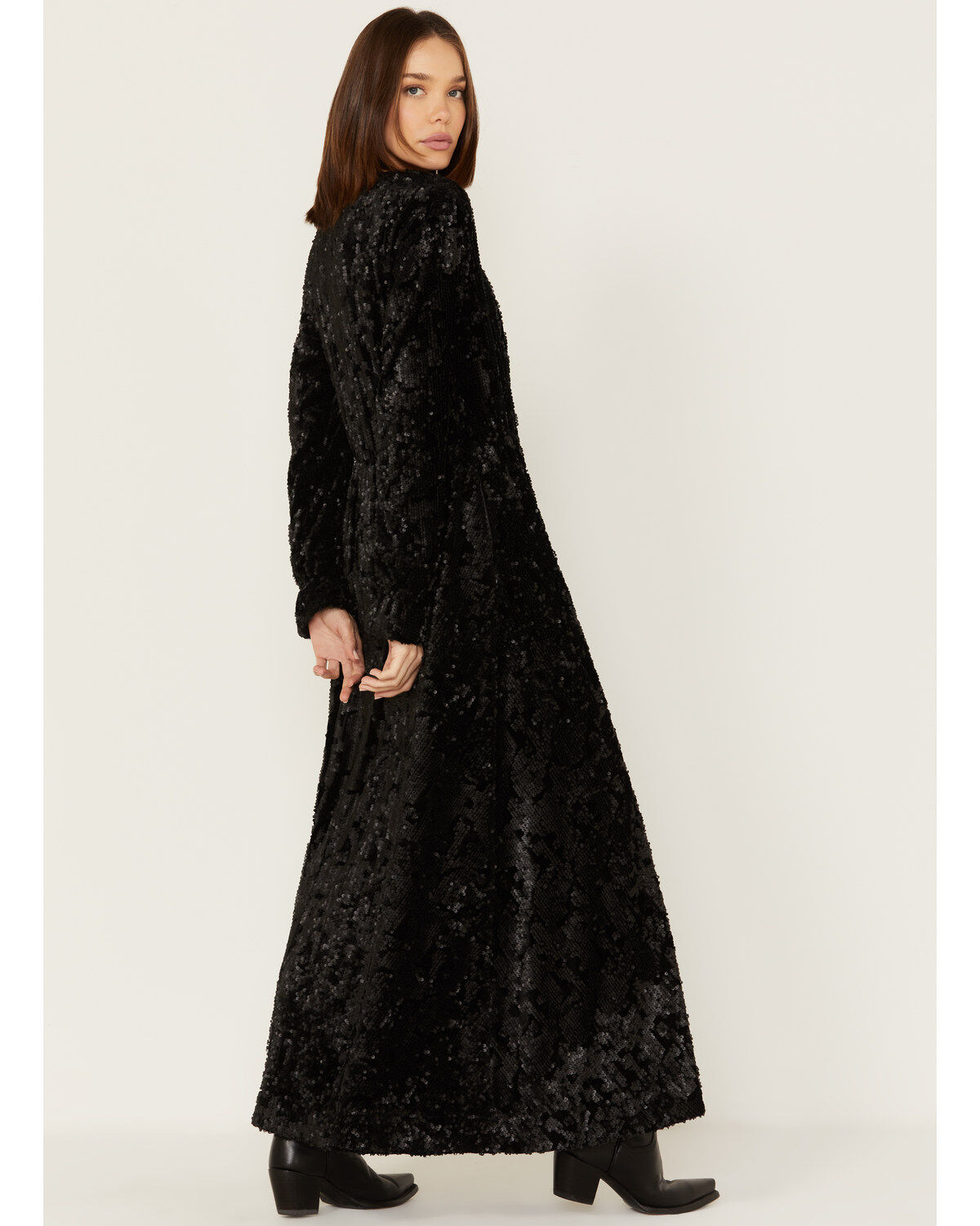 163716-shyanne-women-s-velvet-sequin-duster-1.jpg