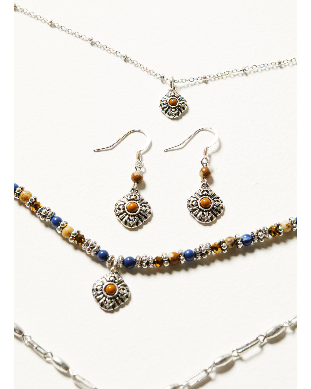 165421-shyanne-women-s-monument-valley-multi-strand-jewelry-set-2-piece-1.jpg