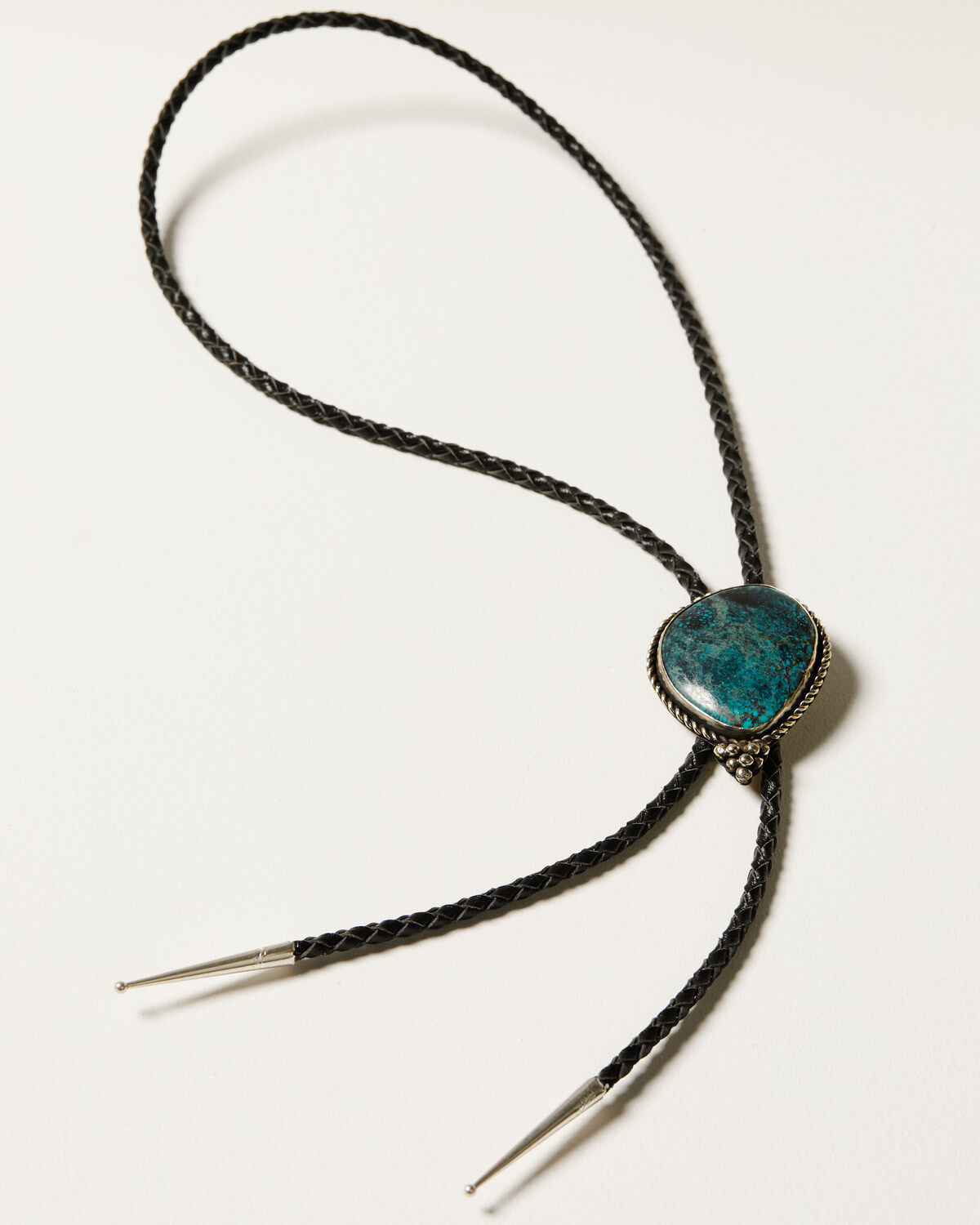 165476-paige-wallace-women-s-freeform-nugget-bolo-necklace-1.jpg