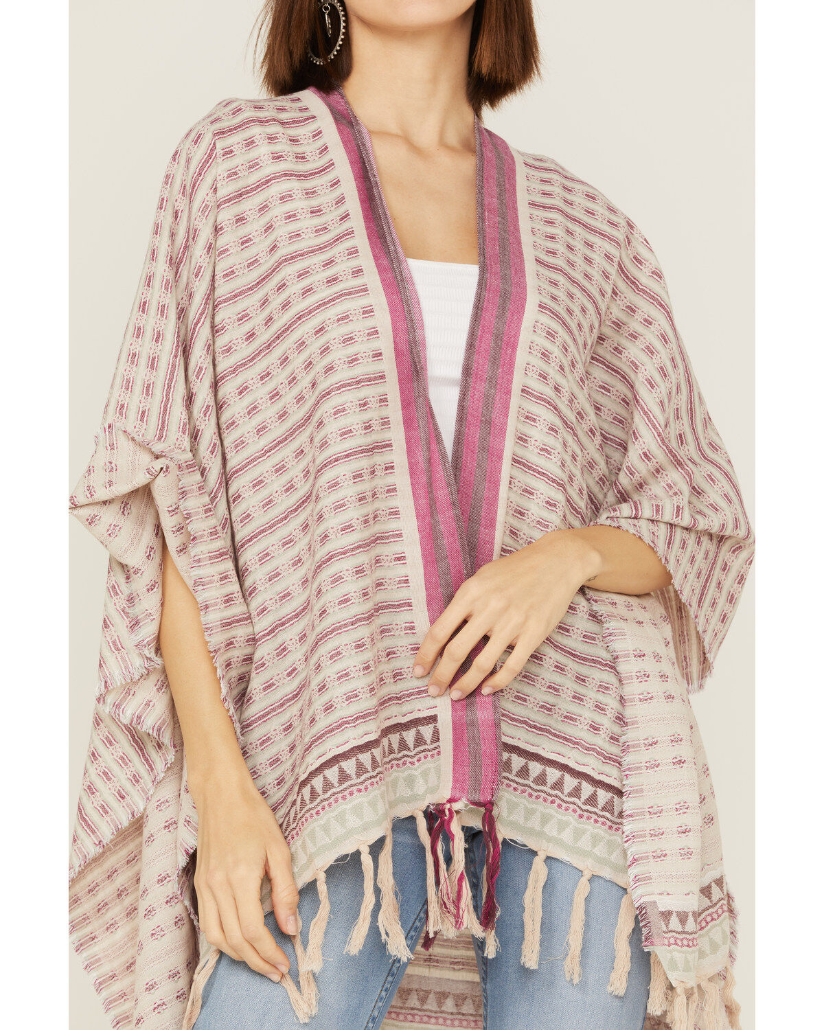 171386-shyanne-women-s-geo-print-fringe-tassel-shawl-1.jpg