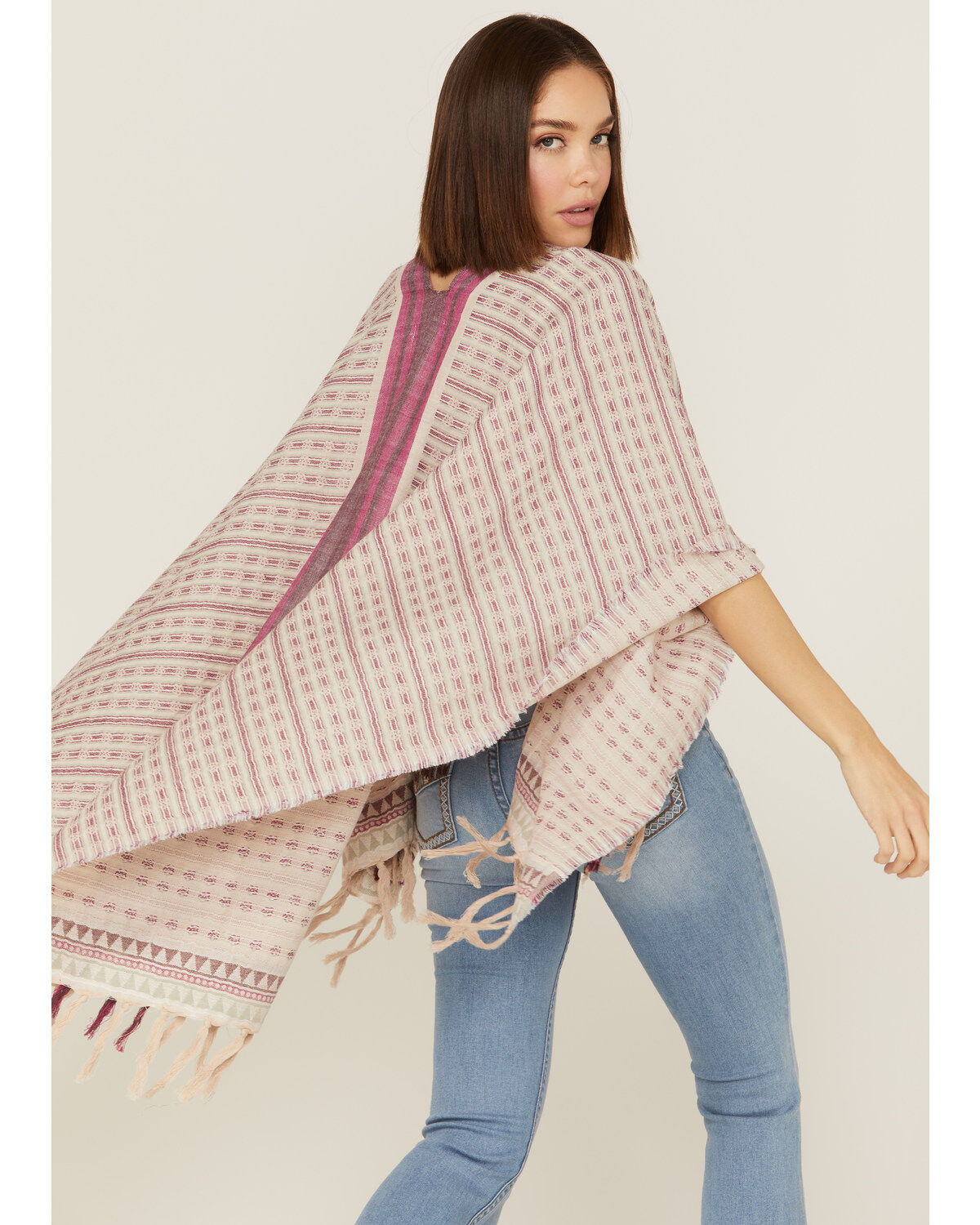 171386-shyanne-women-s-geo-print-fringe-tassel-shawl-1.jpg