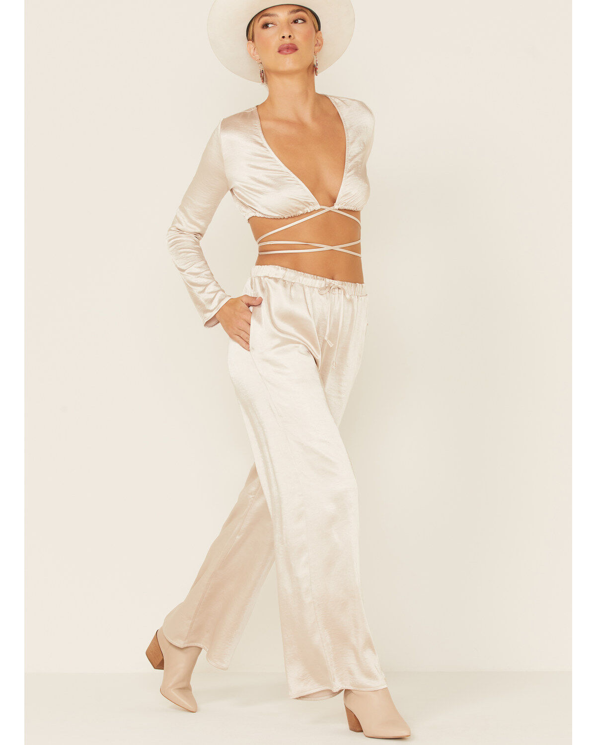 173068-the-now-women-s-lily-wrap-long-sleeve-crop-top-1.jpg