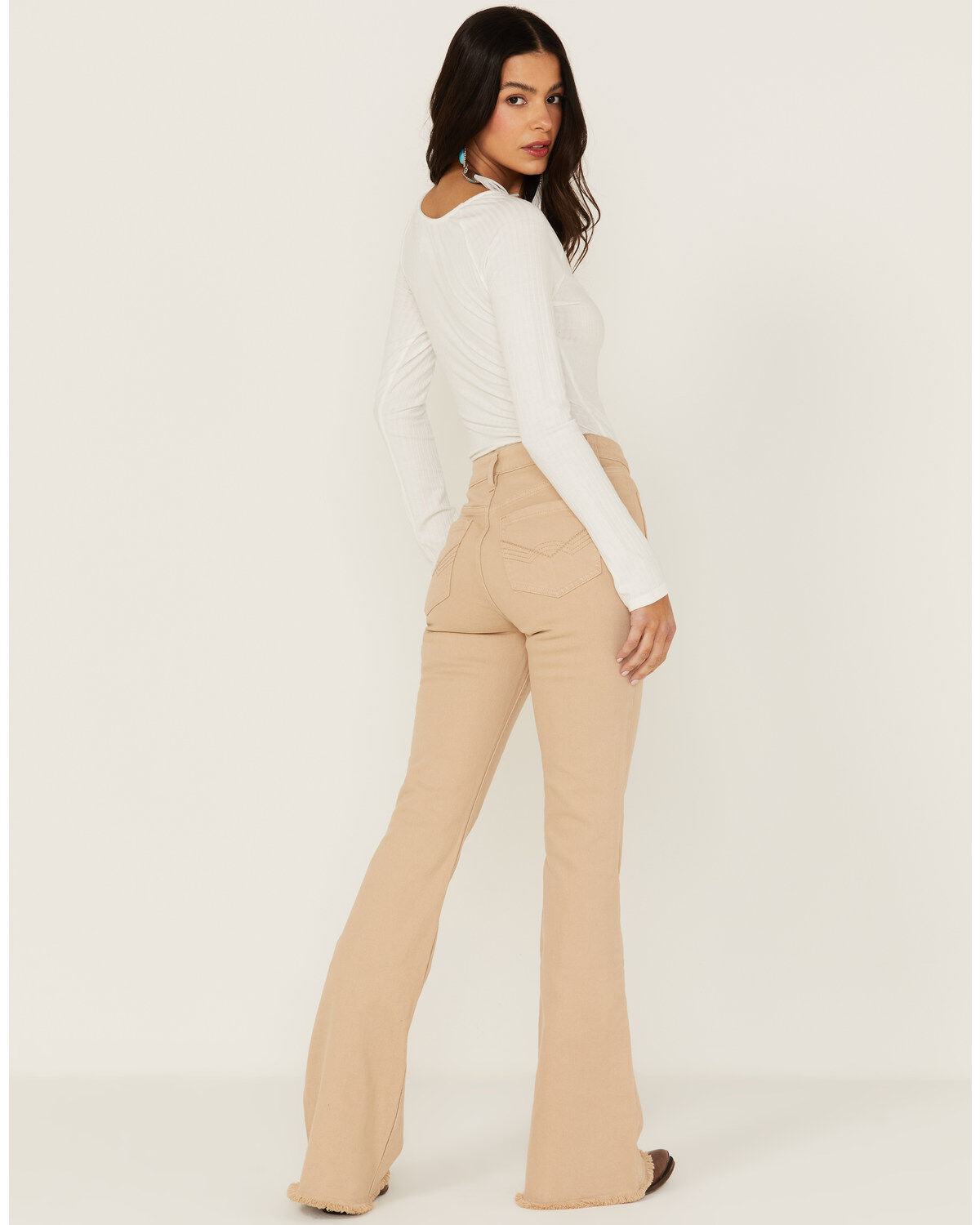 173571-idyllwind-women-s-high-risin-irish-cream-wash-stretch-front-patch-pocket-flare-jeans-1.jpg