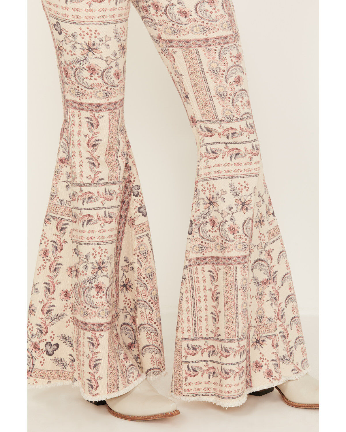 185961-shyanne-women-s-high-rise-paisley-americana-print-flare-jeans-1.jpg