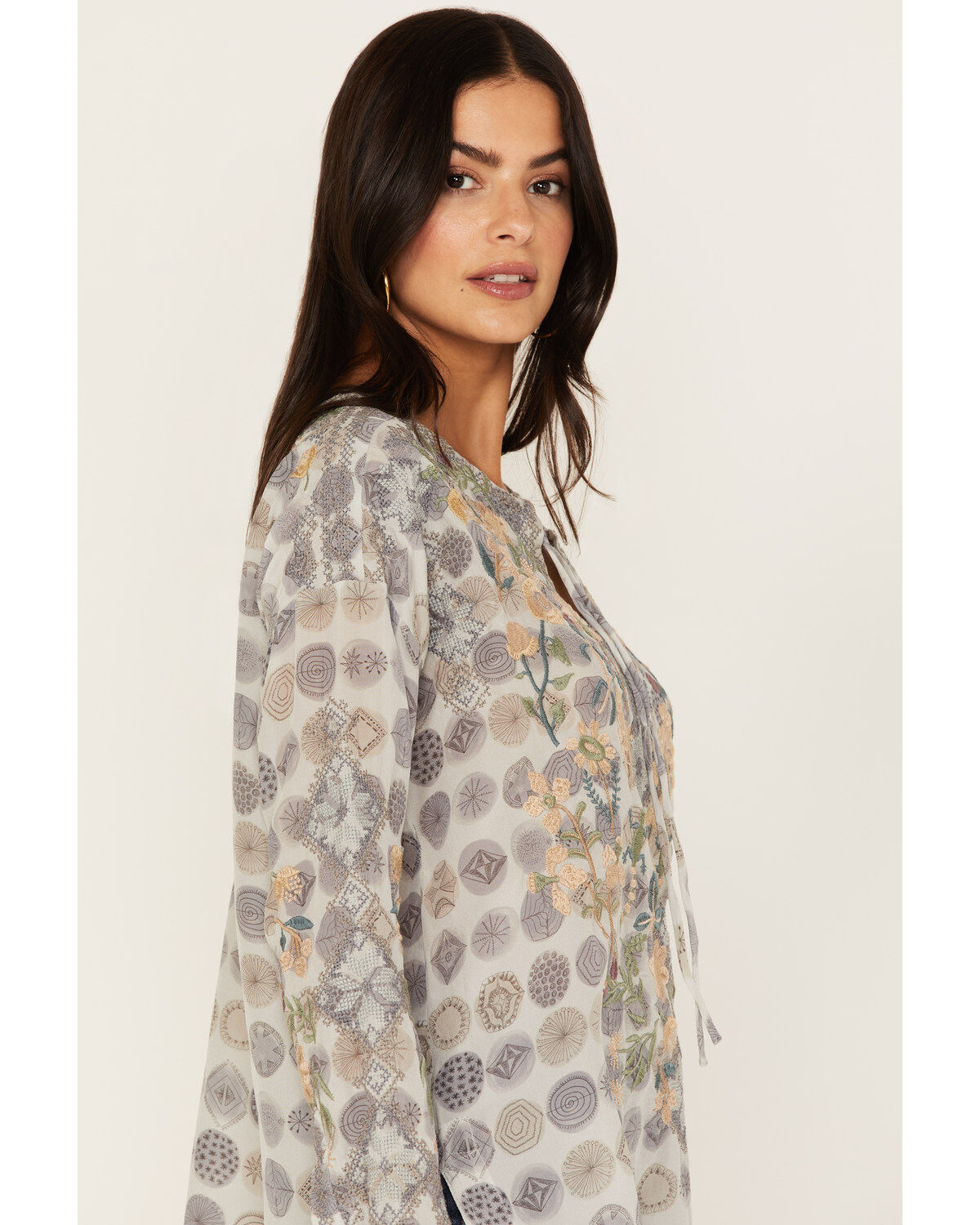 186258-johnny-was-women-s-lakeside-darlyn-embroidered-blouse-1.jpg