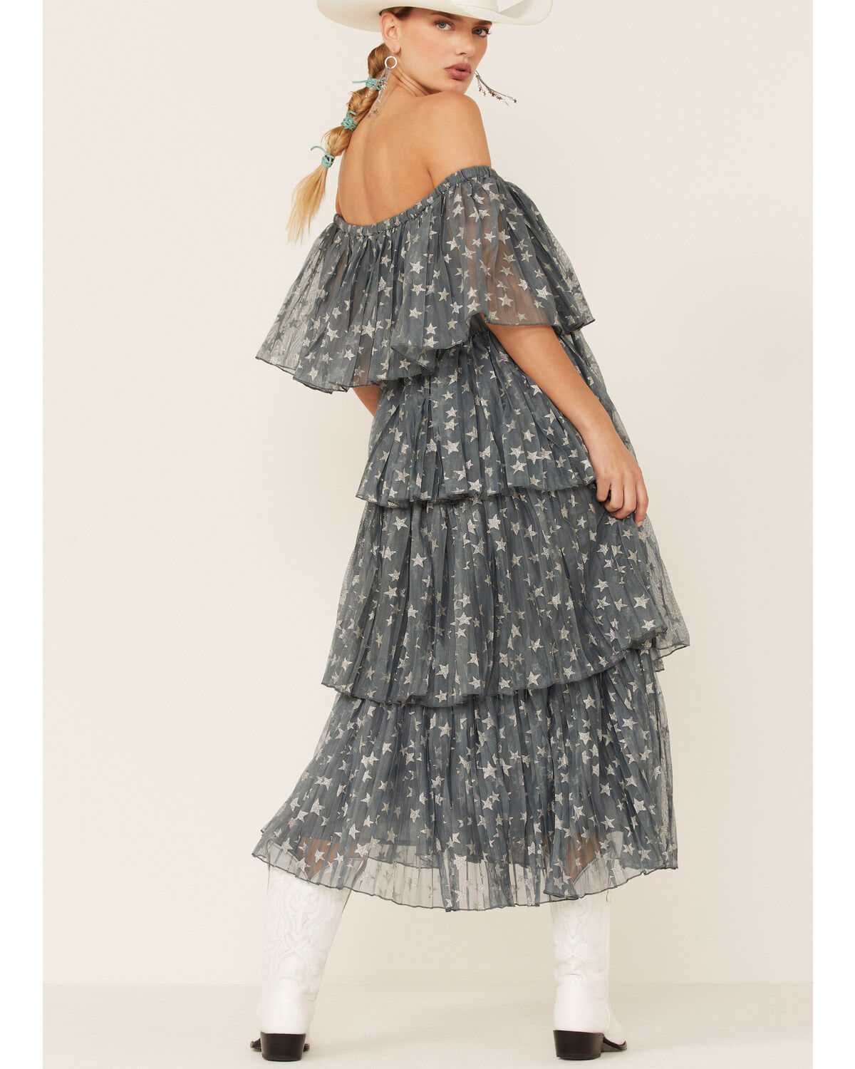194647-z-amp-l-women-s-off-the-shoulder-star-print-tiered-midi-dress-1.jpg