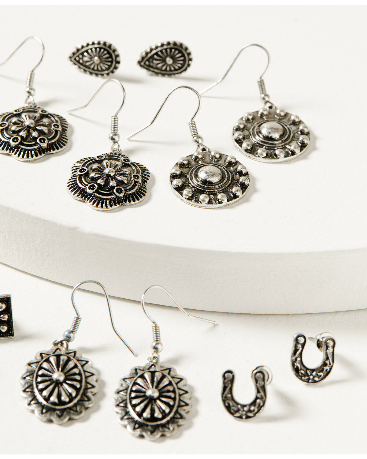 196431-shyanne-women-s-luna-bella-silver-concho-earring-set-6-piece-1.jpg