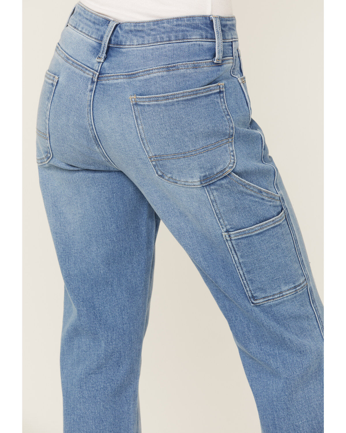 196440-ceros-women-s-light-wash-high-rise-carpenter-straight-jeans-1.jpg