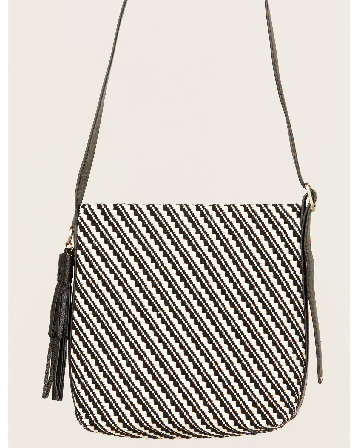 198606-hobo-women-s-blaze-bucket-crossbody-bag-1.jpg