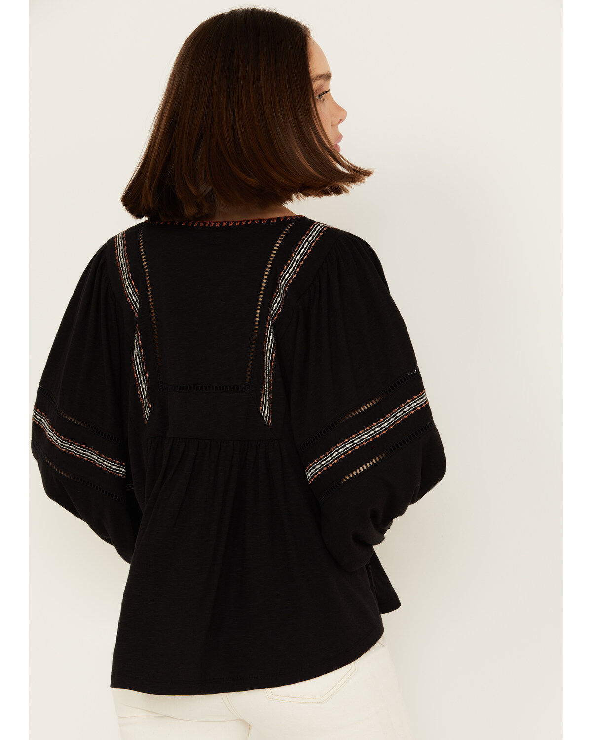 199310-shyanne-women-s-embroidered-peasant-top-1.jpg