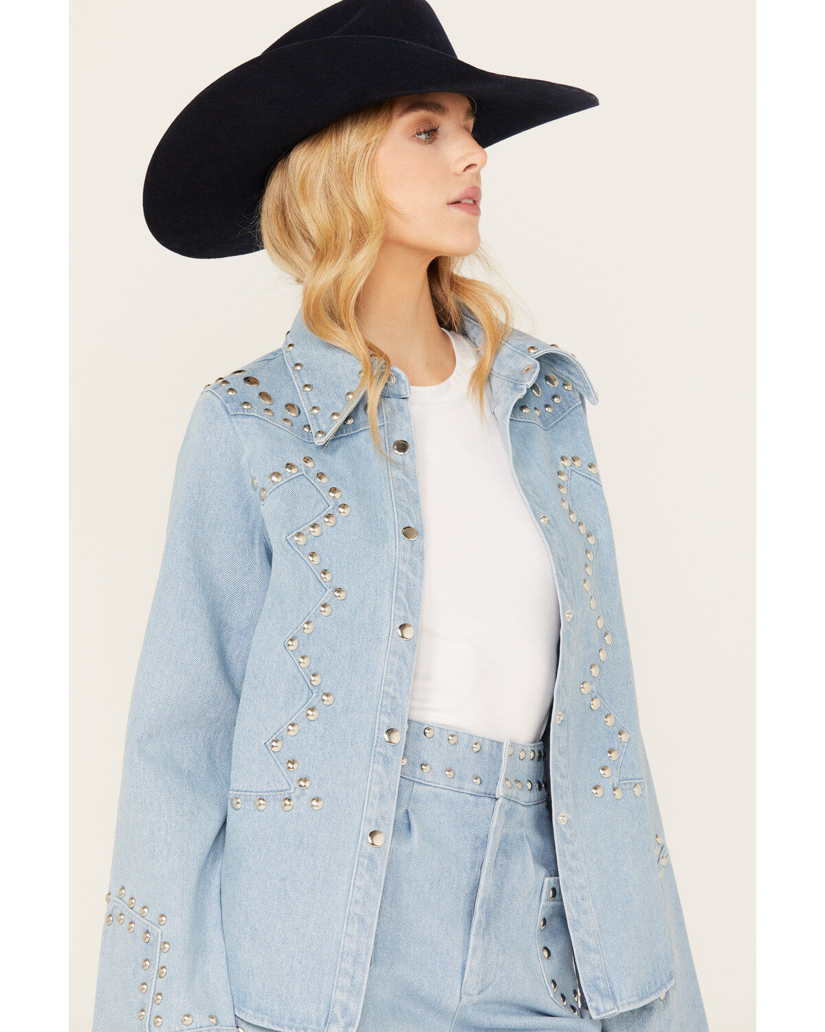 199973-understated-leather-women-s-bluegrass-studded-denim-western-jacket-1.jpg