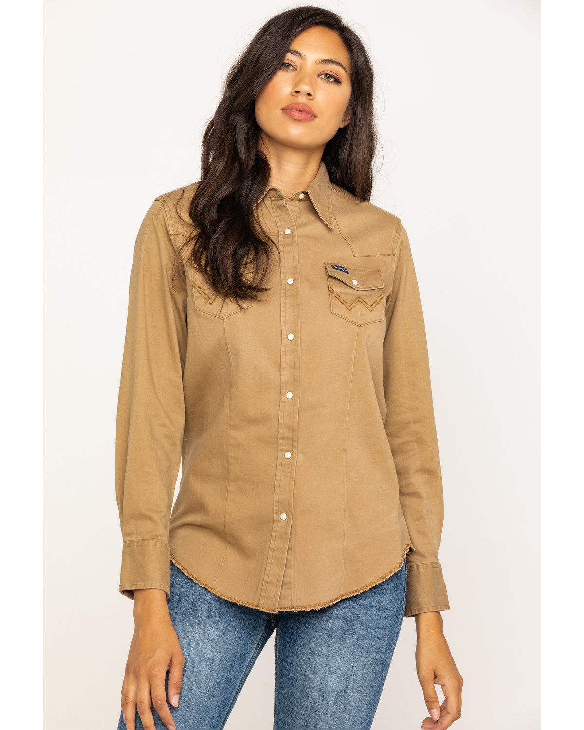 20281-wrangler-women-s-solid-long-sleeve-snap-western-shirt-1.jpg