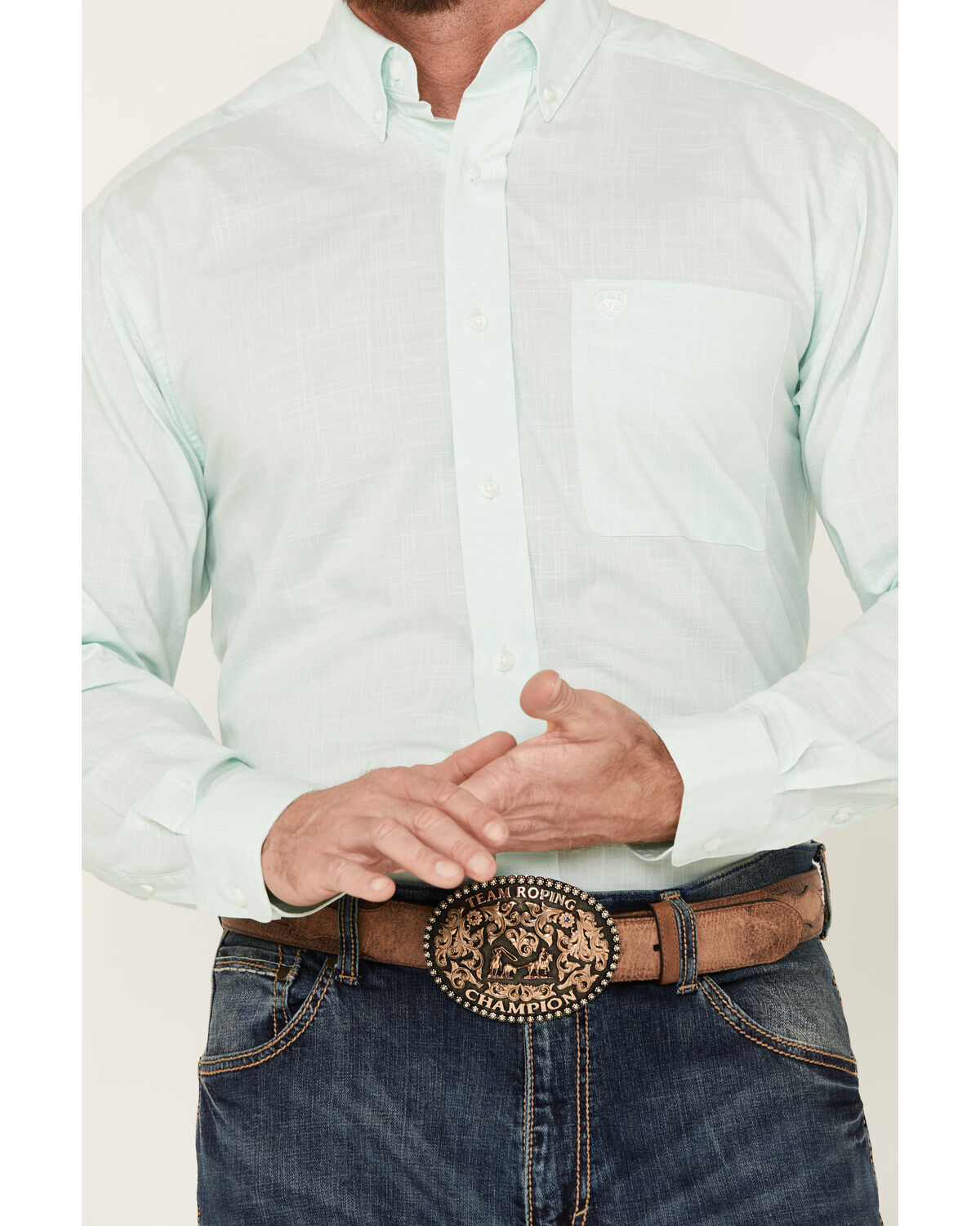 204693-ariat-men-s-solid-slub-classic-fit-long-sleeve-button-down-western-shirt-1.jpg