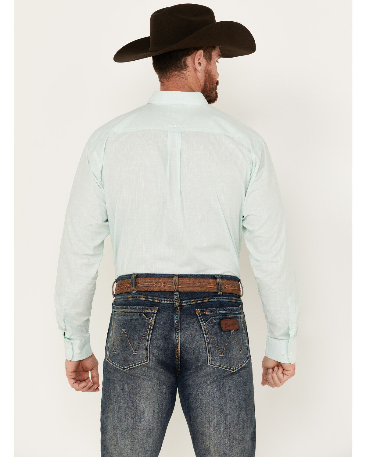 204693-ariat-men-s-solid-slub-classic-fit-long-sleeve-button-down-western-shirt-1.jpg