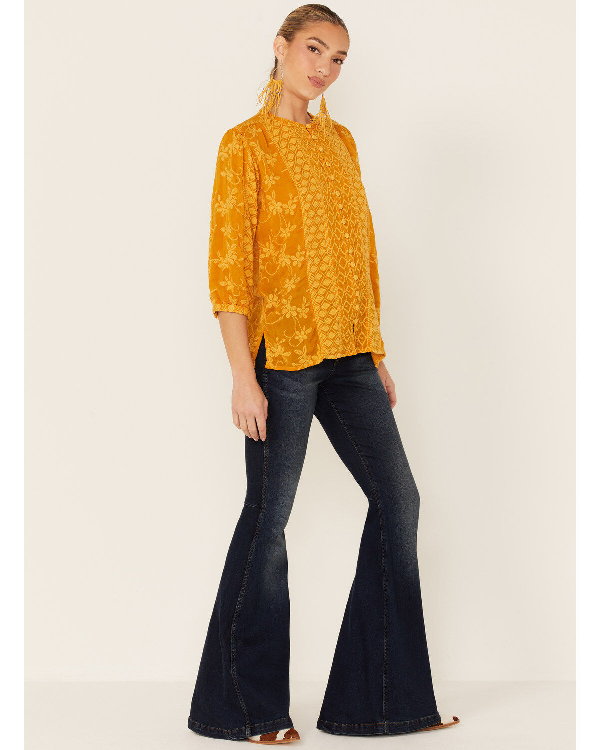 205179-johnny-was-women-s-ciaga-phoebe-button-down-top-1.jpg
