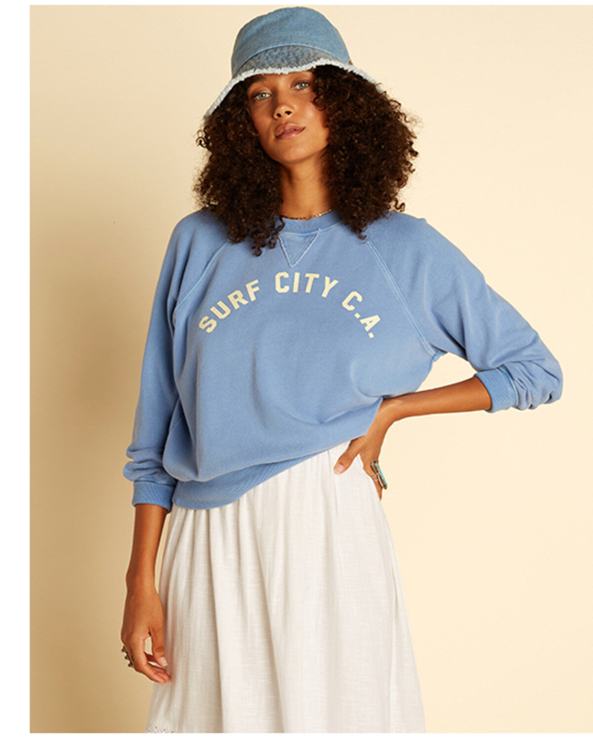 Billabong x Wrangler Women's On The Rise Surf City Graphic Sweatshirt 1 205754-billabong-x-wrangler-women-s-on-the-rise-surf-city-graphic-sweatshirt-1.jpg