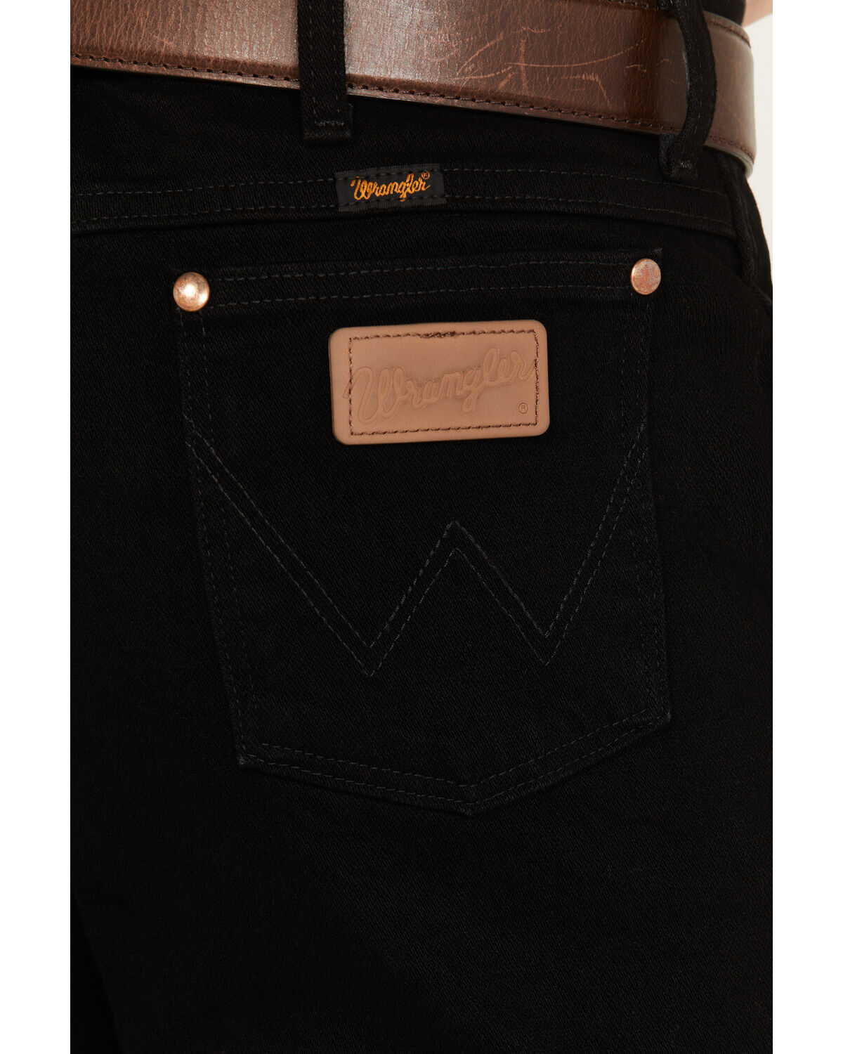 208220-wrangler-men-s-active-flex-cowboy-cut-slim-stretch-jeans-1.jpg