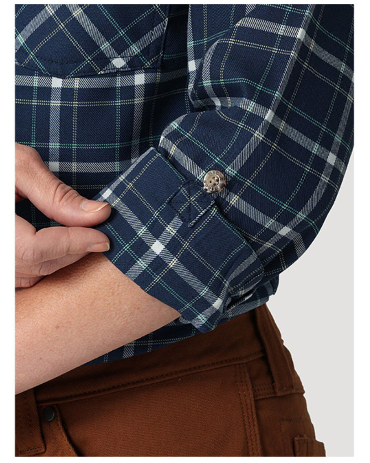 209633-wrangler-riggs-workwear-women-s-plaid-print-long-sleeve-button-down-shirt-1.jpg