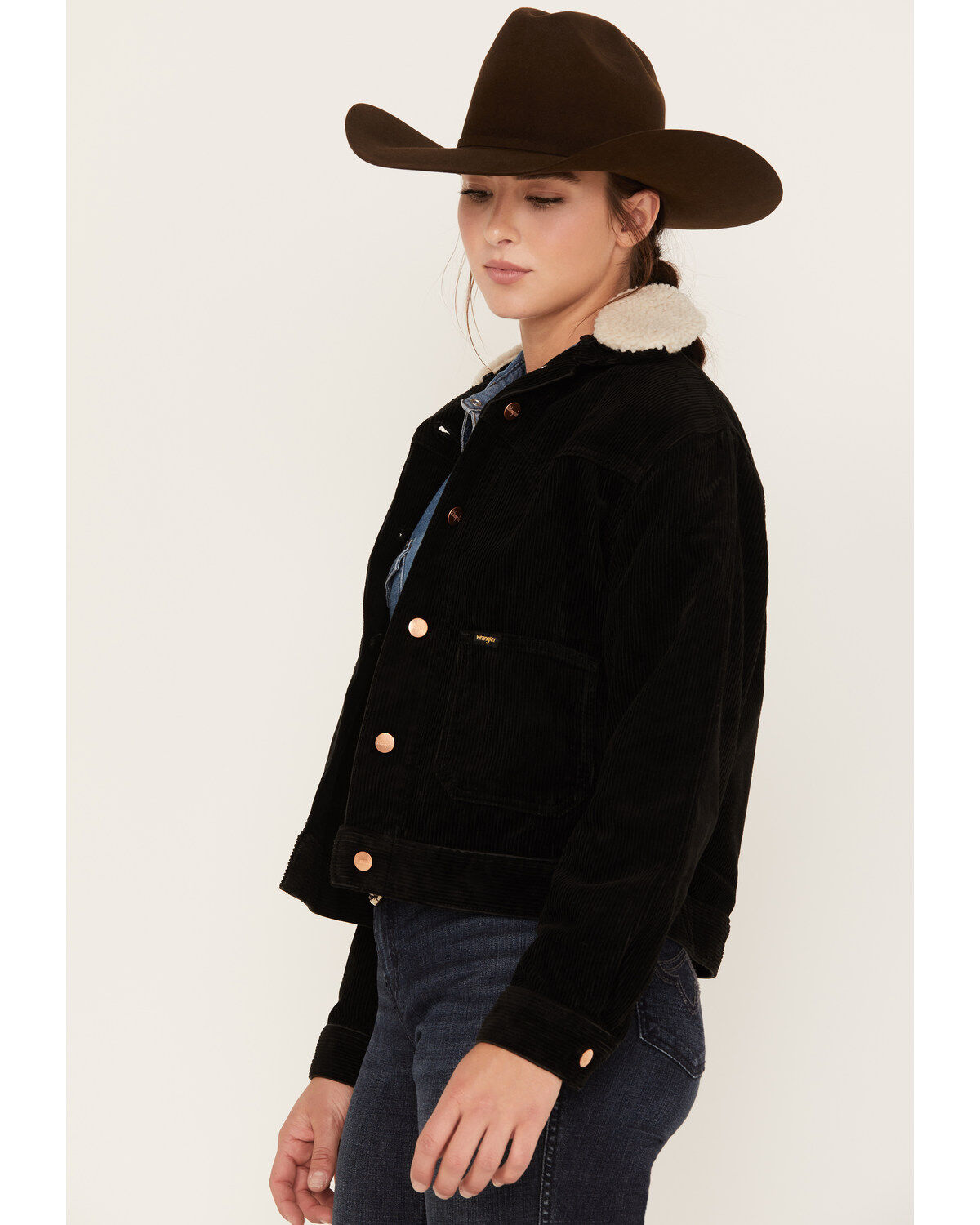215526-wrangler-women-s-corduroy-western-ranch-jacket-1.jpg
