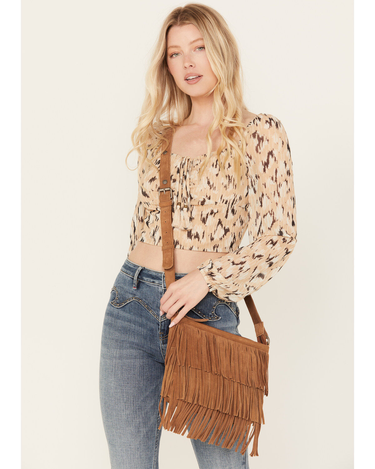 Idyllwind Women's Darlington Court Suede Crossbody Bag 1 222984-idyllwind-women-s-darlington-court-suede-crossbody-bag-1.jpg