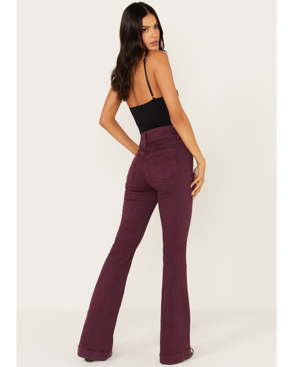 224366-idyllwind-women-s-high-rise-flap-pocket-outlaw-flare-jeans-1.jpg