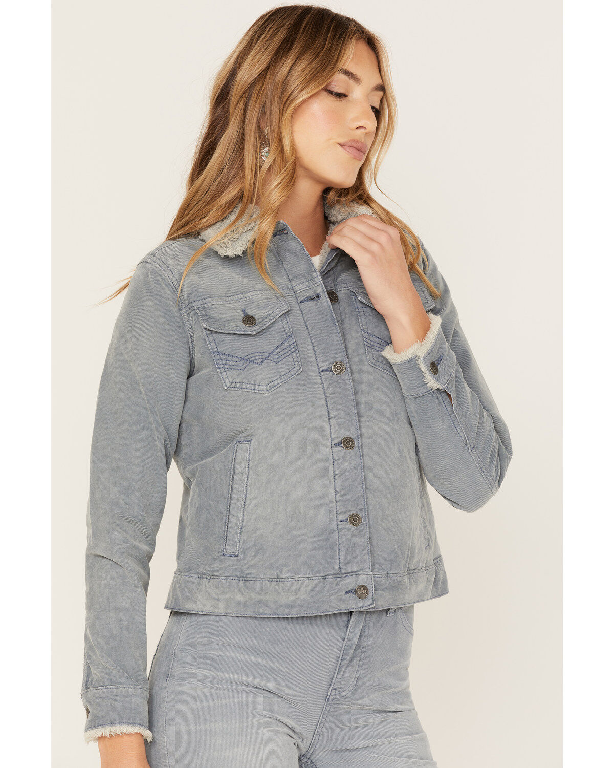 224587-idyllwind-women-s-sherpa-lined-corduroy-jacket-1.jpg