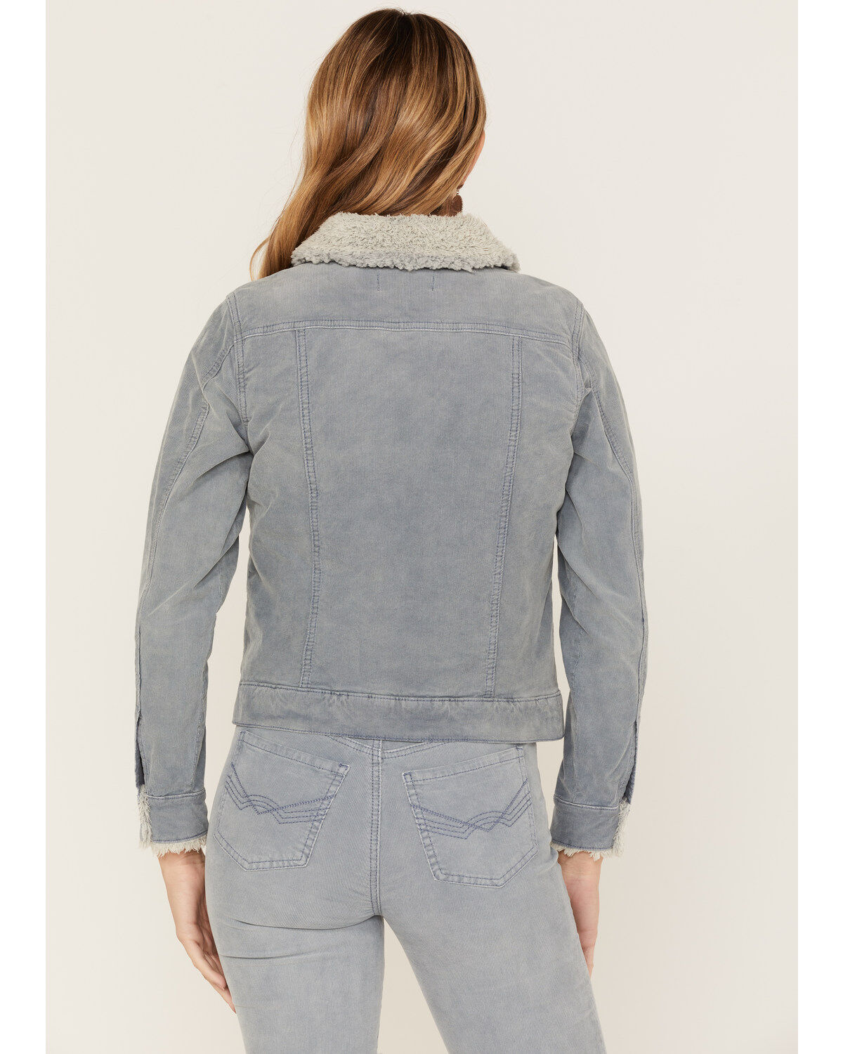 224587-idyllwind-women-s-sherpa-lined-corduroy-jacket-1.jpg