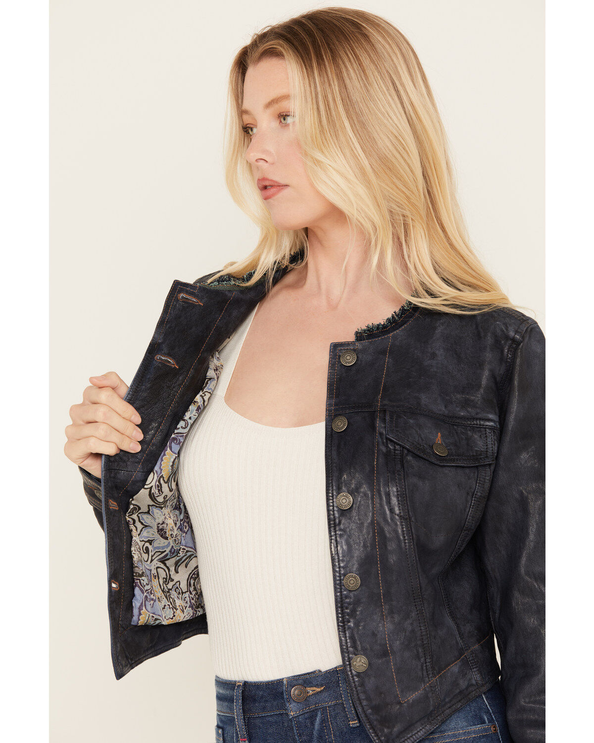 225809-idyllwind-women-s-ada-leather-jacket-1.jpg