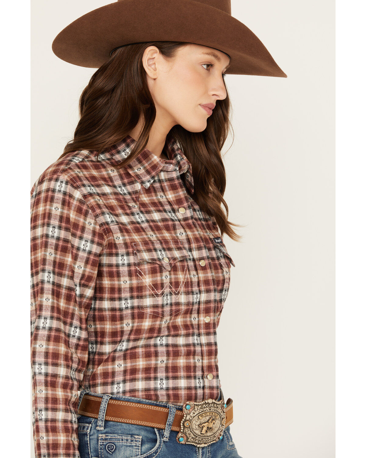 226860-wrangler-women-s-plaid-print-flannel-boyfriend-long-sleeve-snap-western-shirt-1.jpg