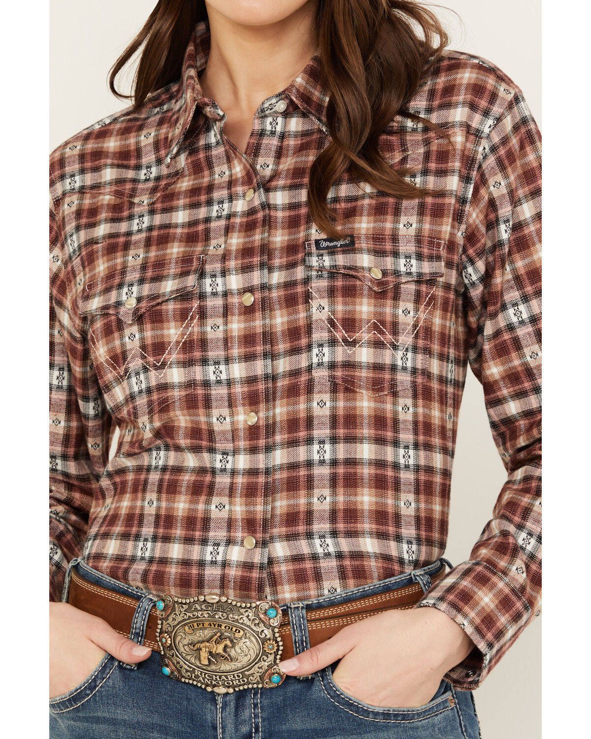 226860-wrangler-women-s-plaid-print-flannel-boyfriend-long-sleeve-snap-western-shirt-1.jpg