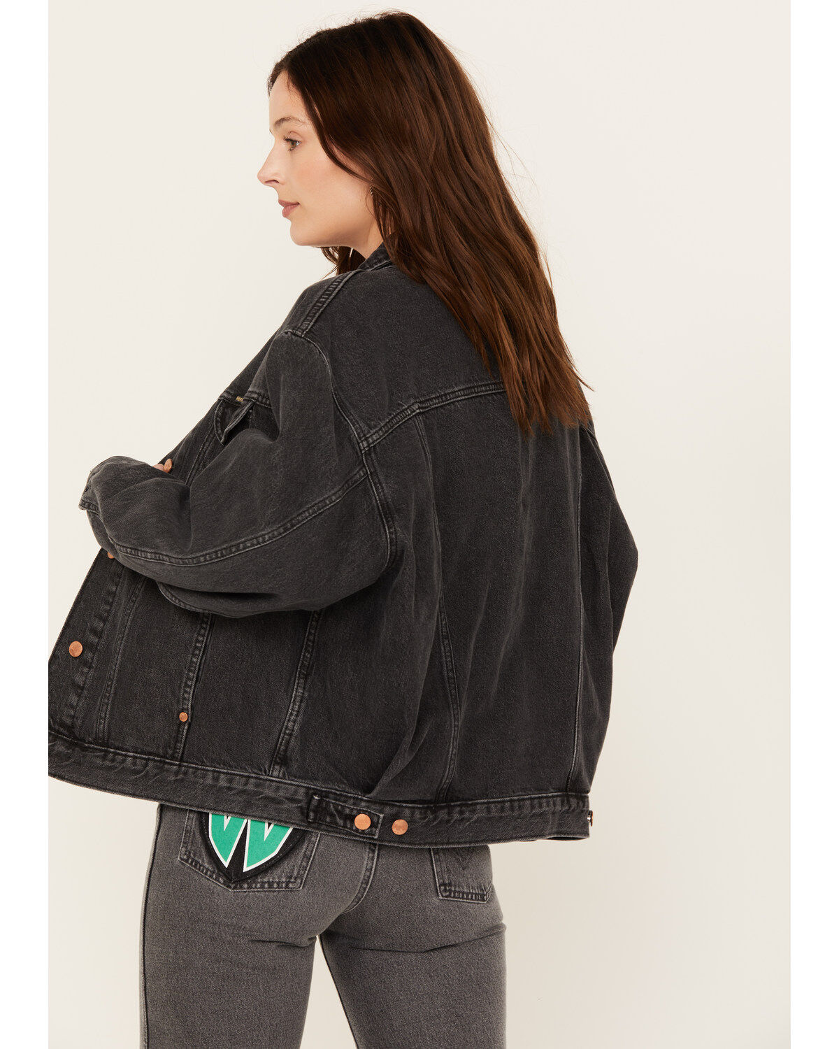 231136-wrangler-women-s-denim-trucker-jacket-1.jpg