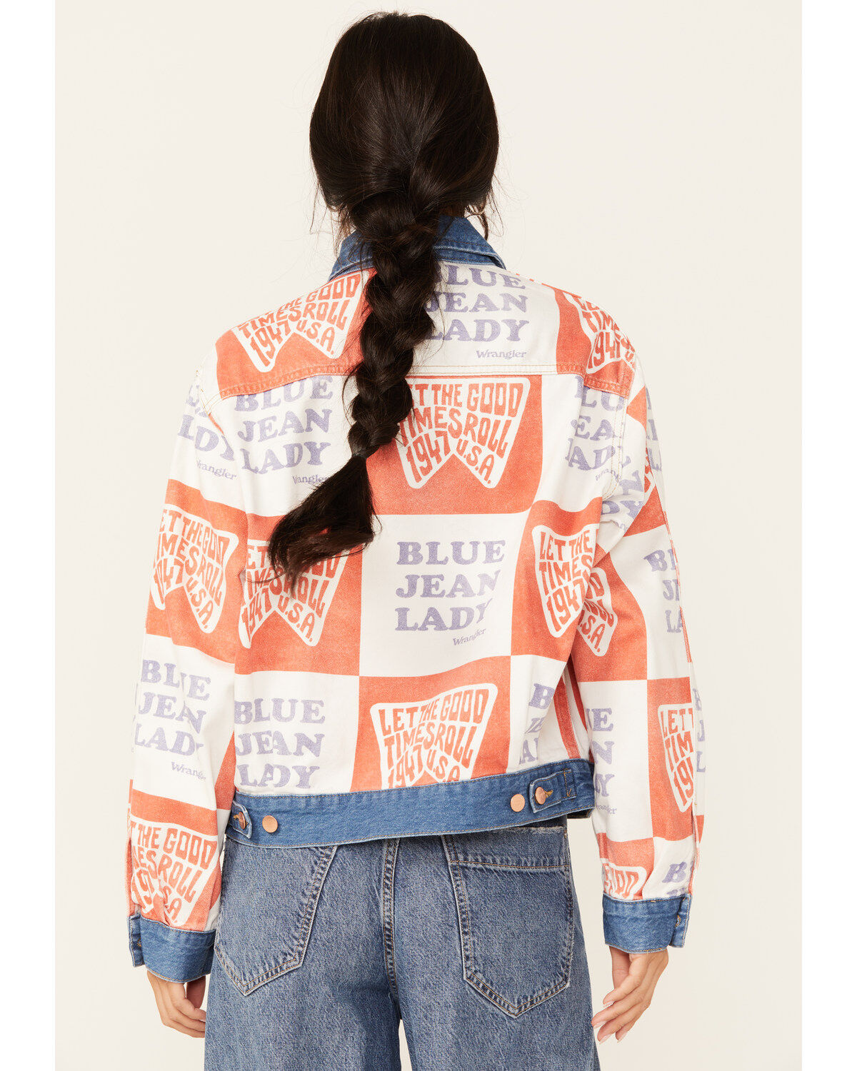 231161-wrangler-women-s-blue-jean-lady-printed-denim-jacket-1.jpg