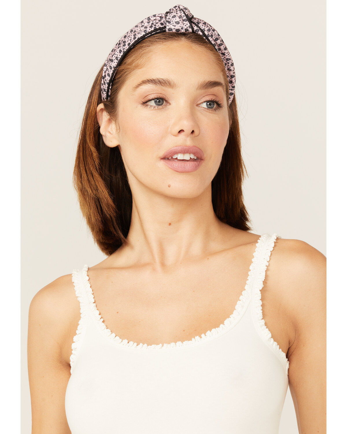 234252-understated-leather-women-s-knotted-paisley-print-headband-1.jpg