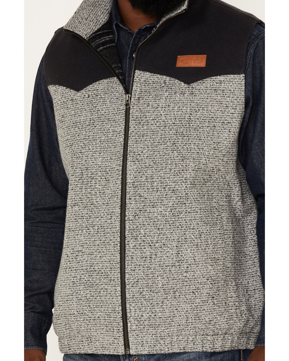 235430-cinch-men-s-lightweight-wool-colorblock-zip-front-vest-1.jpg