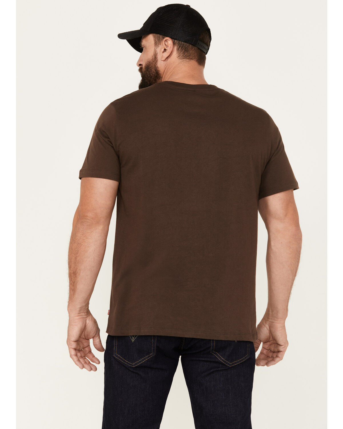 235989-levi-s-men-s-logo-graphic-short-sleeve-t-shirt-1.jpg